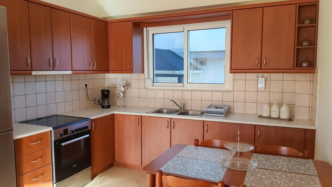 Elegant With Mountain View Apartment