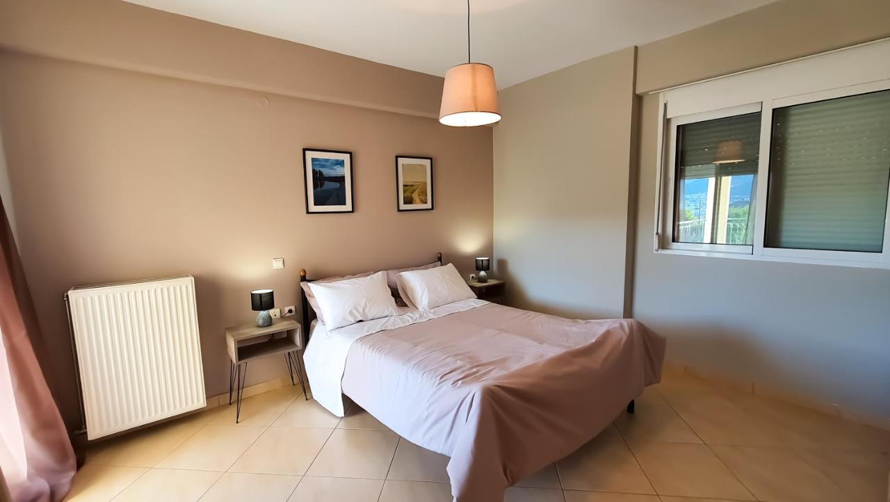 Elegant With Mountain View Apartment Stavraki